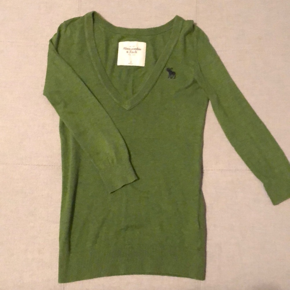 Abercrombie & Fitch sweater